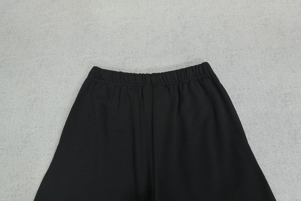 Fear of God Essentials Script Logo Sweatshorts Black